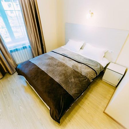 Hotel 224 Almaty Esterno foto