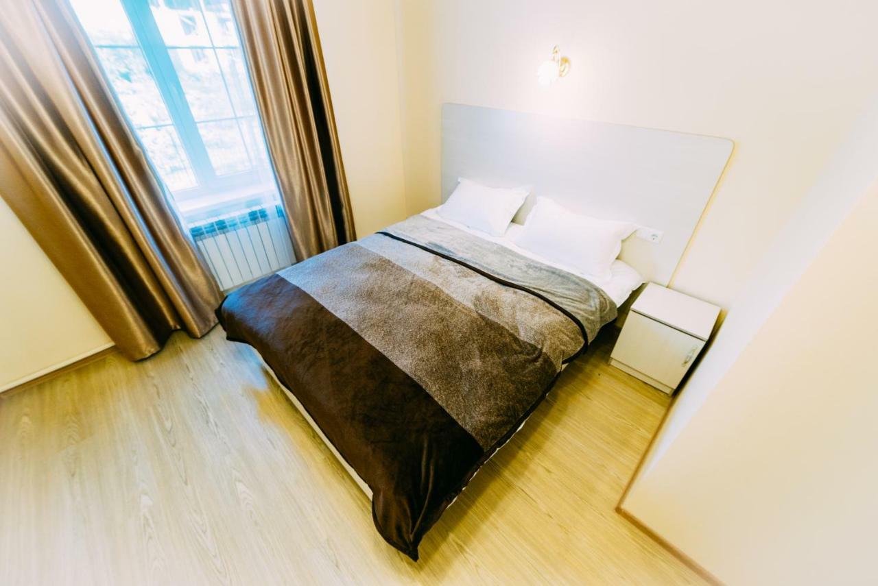 Hotel 224 Almaty Esterno foto